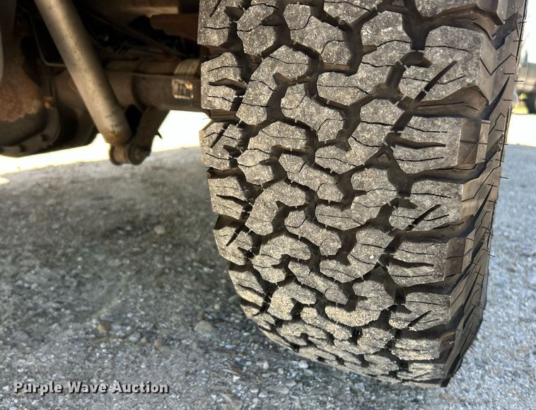 image for item EK8058 2005 Ford Excursion Limited SUV