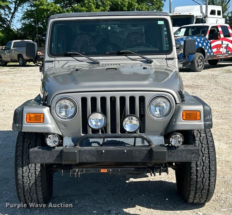 image for item EK8059 2000 Jeep Wrangler SUV