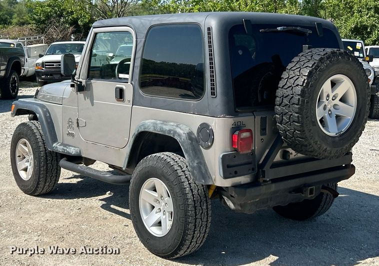 image for item EK8059 2000 Jeep Wrangler SUV