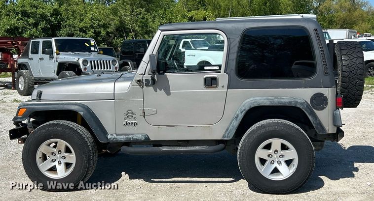 image for item EK8059 2000 Jeep Wrangler SUV