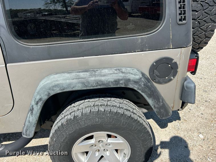 image for item EK8059 2000 Jeep Wrangler SUV