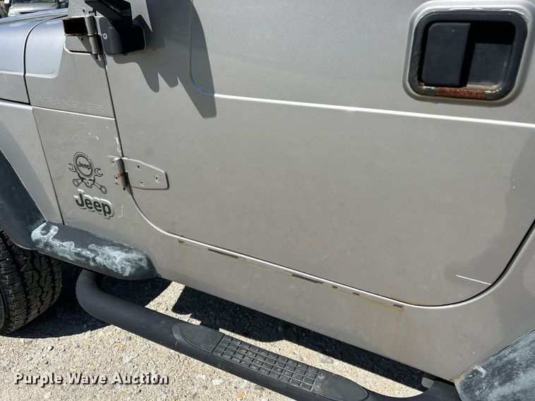 image for item EK8059 2000 Jeep Wrangler SUV