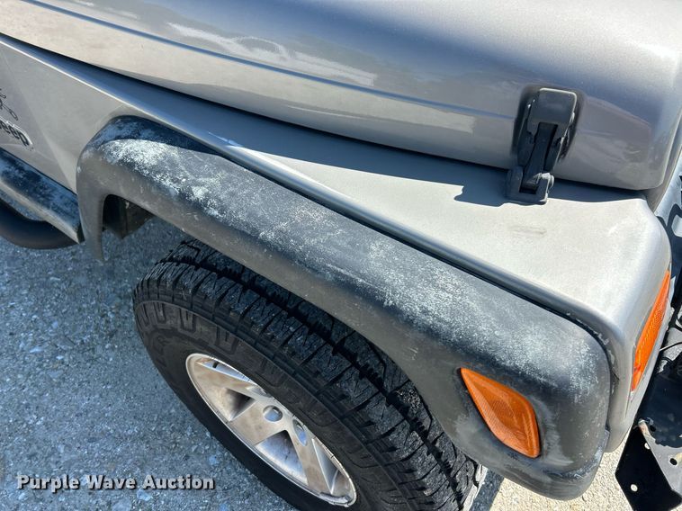 image for item EK8059 2000 Jeep Wrangler SUV