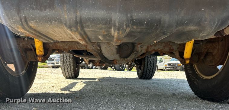 image for item EK8059 2000 Jeep Wrangler SUV