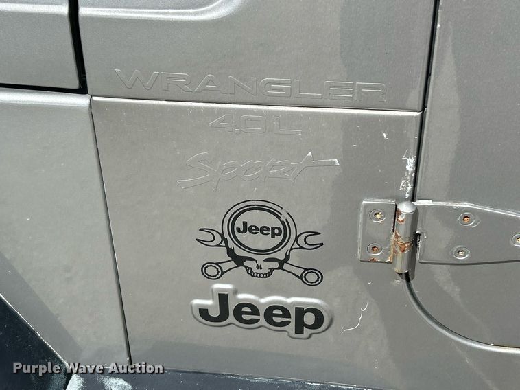 image for item EK8059 2000 Jeep Wrangler SUV