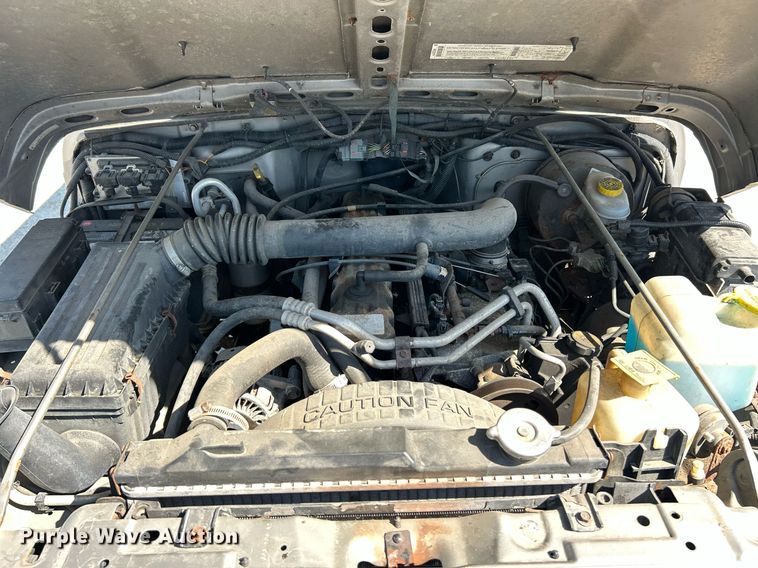 image for item EK8059 2000 Jeep Wrangler SUV