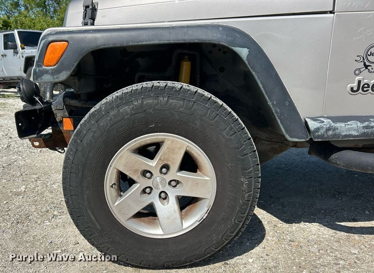 image for item EK8059 2000 Jeep Wrangler SUV