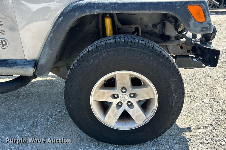 image for item EK8059 2000 Jeep Wrangler SUV