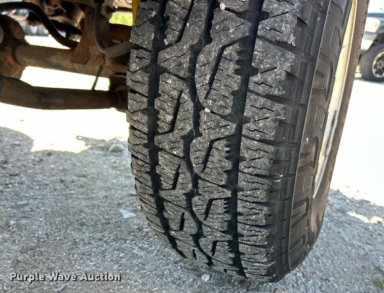 image for item EK8059 2000 Jeep Wrangler SUV