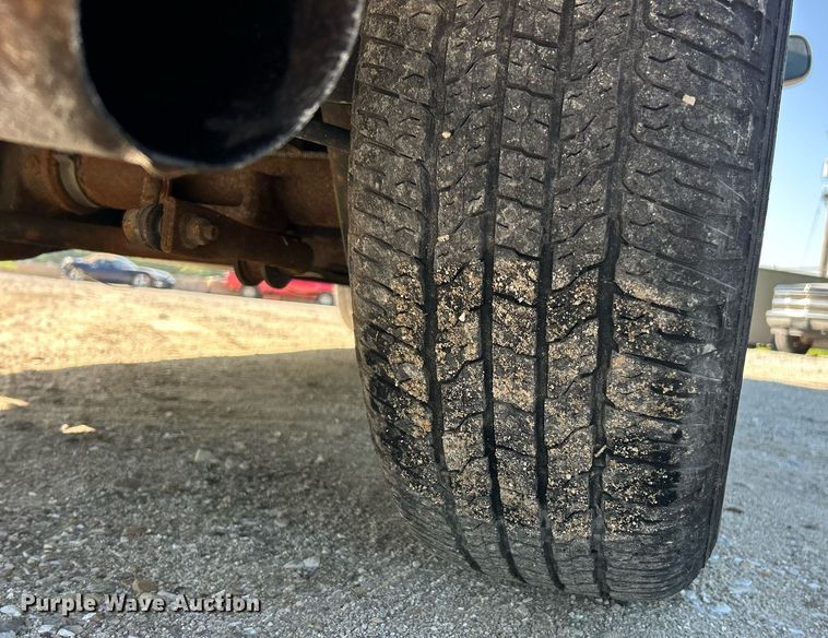 image for item EK8061 2003 Chevrolet Suburban SUV