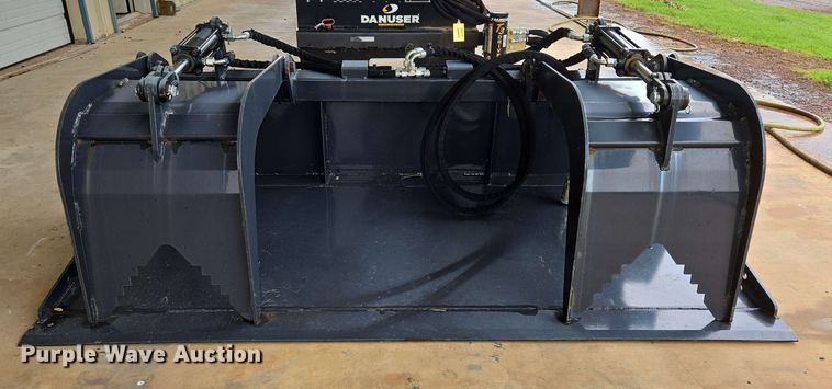 image for item EL2062 2023 Wolverine GB-11-72W skid steer grapple bucket