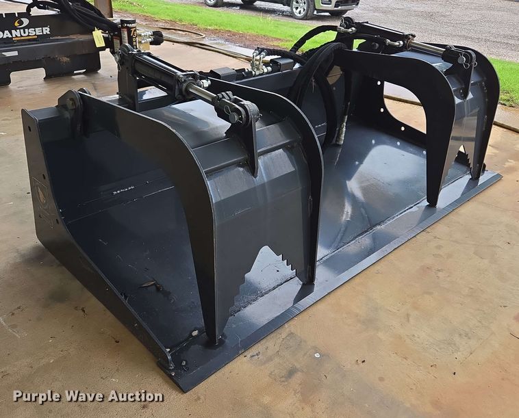 image for item EL2062 2023 Wolverine GB-11-72W skid steer grapple bucket