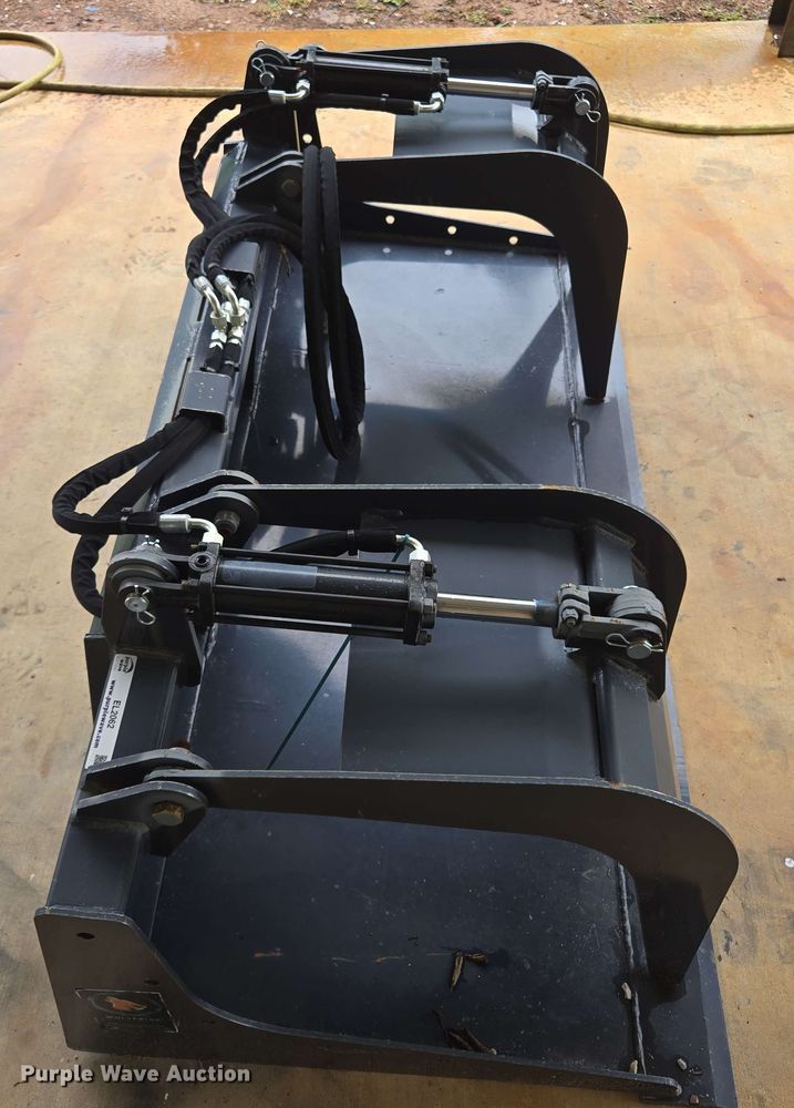 image for item EL2062 2023 Wolverine GB-11-72W skid steer grapple bucket