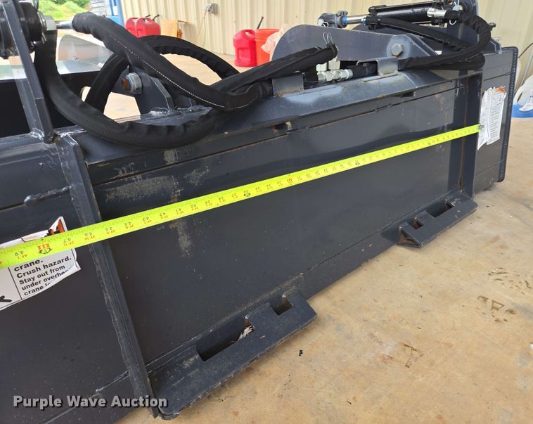 image for item EL2062 2023 Wolverine GB-11-72W skid steer grapple bucket