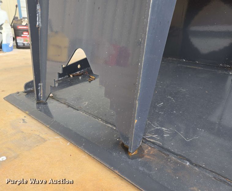 image for item EL2062 2023 Wolverine GB-11-72W skid steer grapple bucket