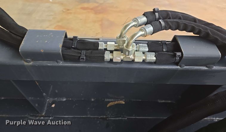 image for item EL2062 2023 Wolverine GB-11-72W skid steer grapple bucket