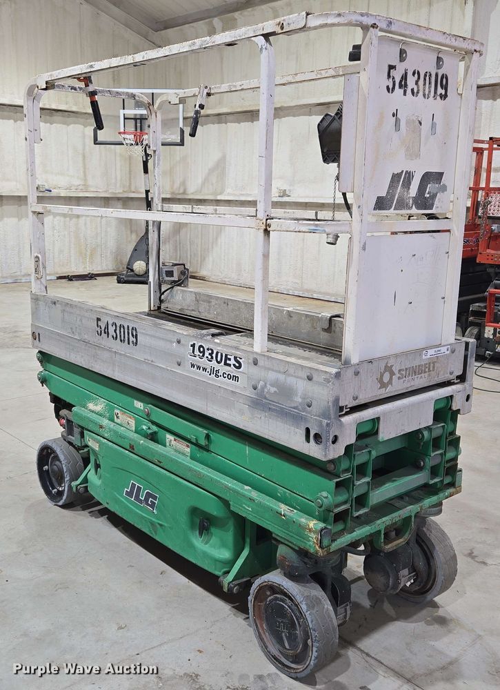 image for item EL2063 2013 JLG 1930ES scissor lift