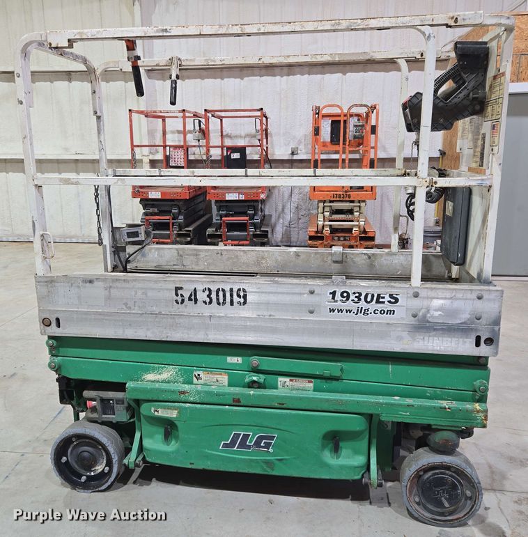 image for item EL2063 2013 JLG 1930ES scissor lift