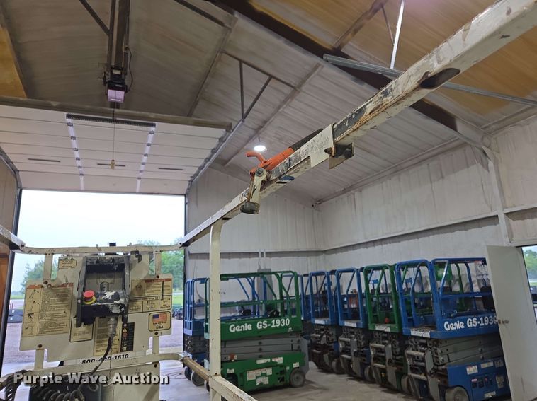 image for item EL2063 2013 JLG 1930ES scissor lift