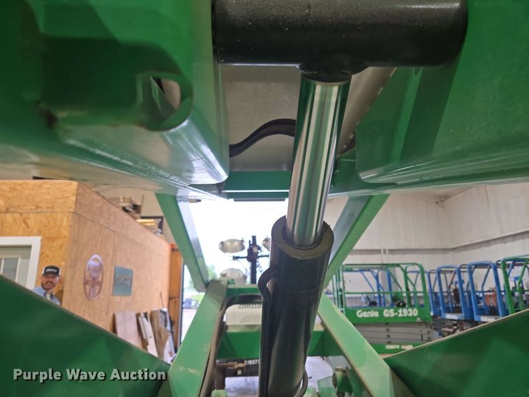 image for item EL2063 2013 JLG 1930ES scissor lift