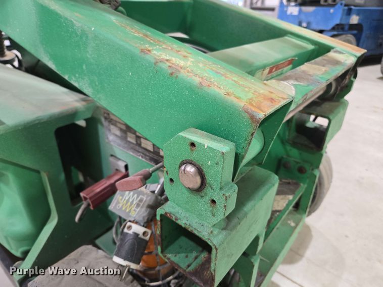 image for item EL2063 2013 JLG 1930ES scissor lift