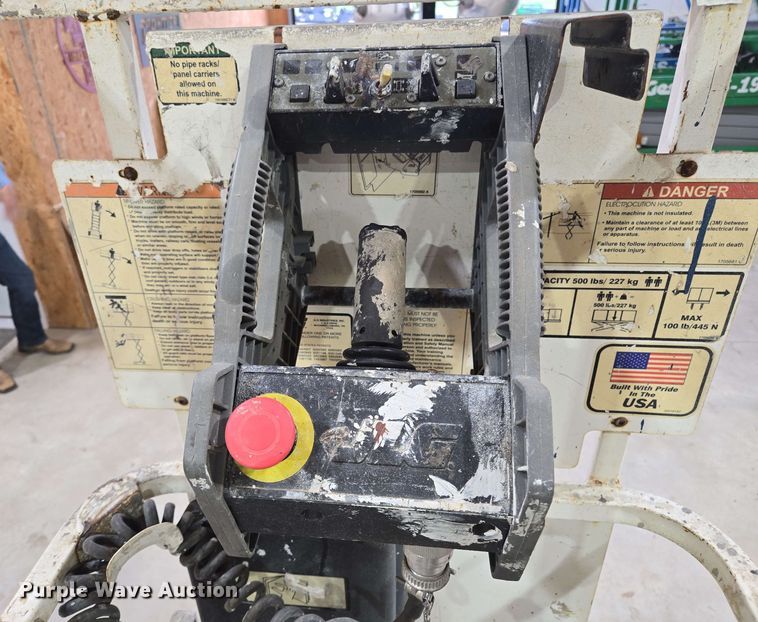 image for item EL2063 2013 JLG 1930ES scissor lift