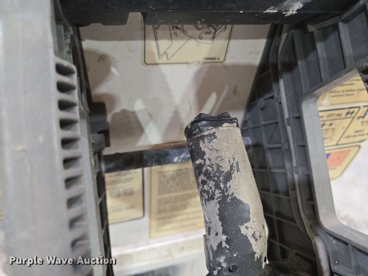 image for item EL2063 2013 JLG 1930ES scissor lift