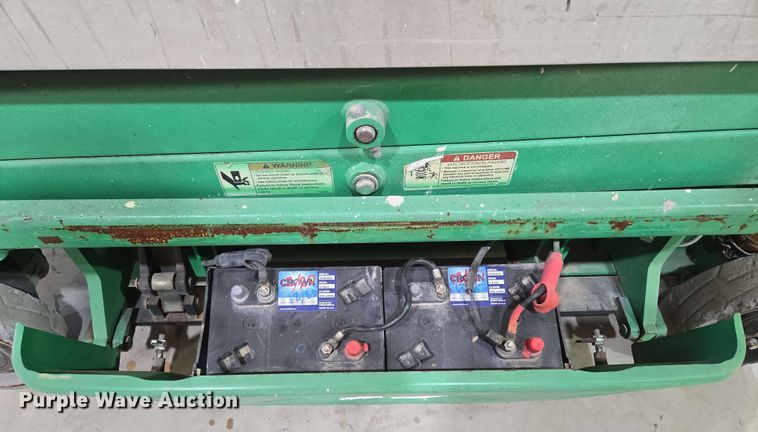 image for item EL2063 2013 JLG 1930ES scissor lift