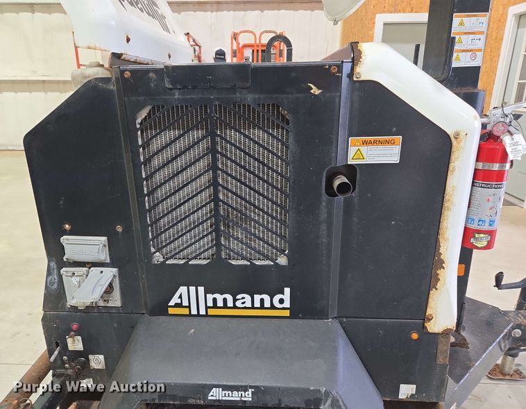 image for item EL2064 2019 Allmand Night-Lite B-Series light plant