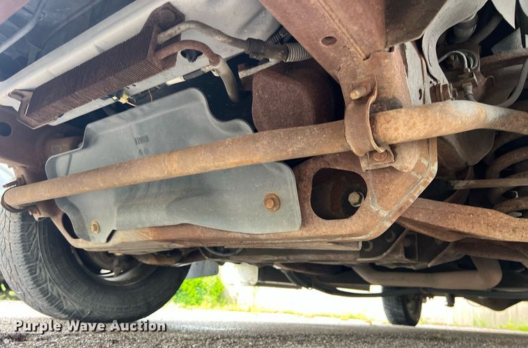 image for item EL2072 2007 Chevrolet Express 3500 shuttle bus