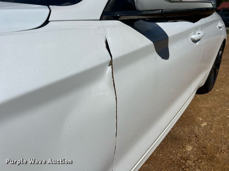 image for item EL2073 2022 Genesis G70 