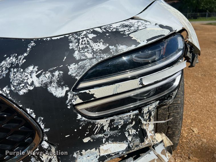 image for item EL2073 2022 Genesis G70 