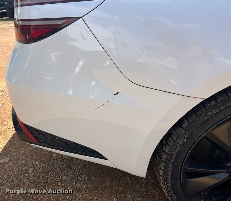 image for item EL2073 2022 Genesis G70 