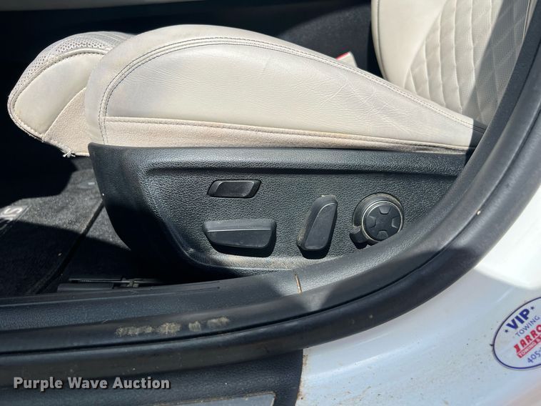 image for item EL2073 2022 Genesis G70 