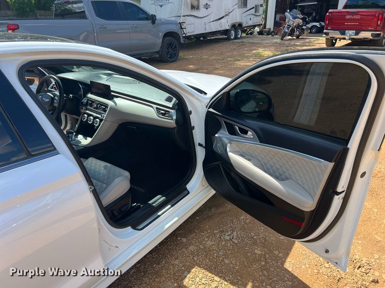 image for item EL2073 2022 Genesis G70 