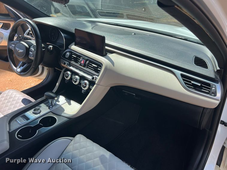 image for item EL2073 2022 Genesis G70 