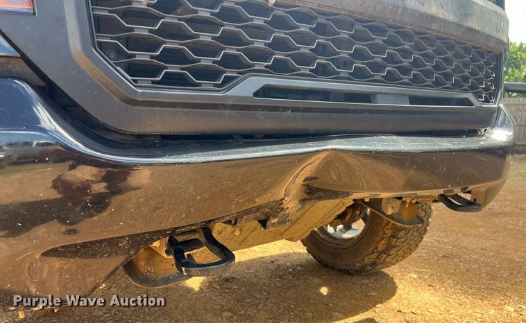 image for item EL2074 2018 Chevrolet Silverado 1500 Crew Cab pickup truck