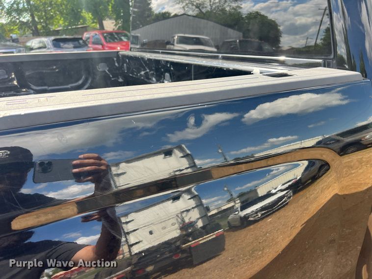 image for item EL2074 2018 Chevrolet Silverado 1500 Crew Cab pickup truck