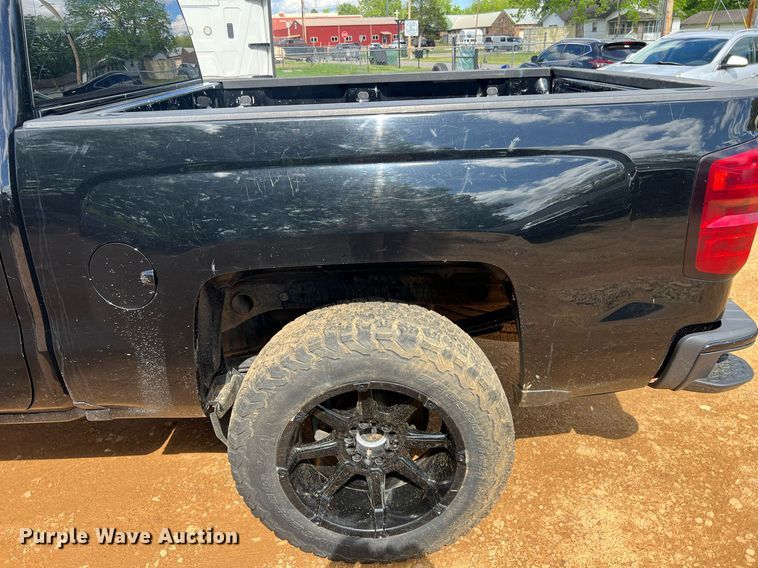 image for item EL2074 2018 Chevrolet Silverado 1500 Crew Cab pickup truck