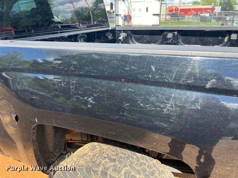 image for item EL2074 2018 Chevrolet Silverado 1500 Crew Cab pickup truck