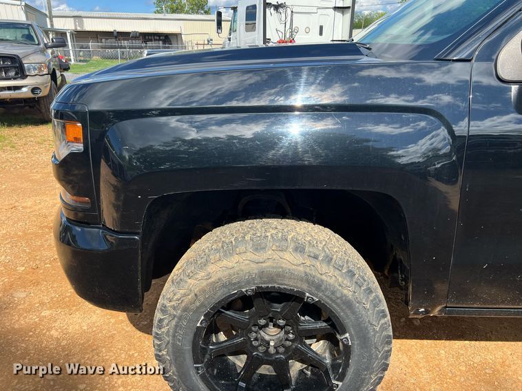 image for item EL2074 2018 Chevrolet Silverado 1500 Crew Cab pickup truck