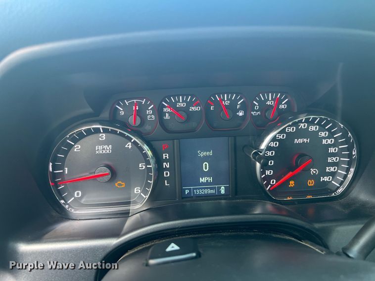 image for item EL2074 2018 Chevrolet Silverado 1500 Crew Cab pickup truck