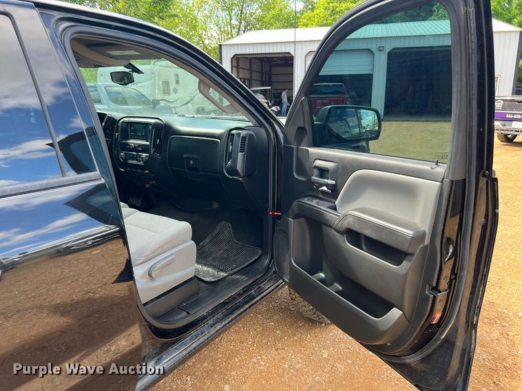 image for item EL2074 2018 Chevrolet Silverado 1500 Crew Cab pickup truck