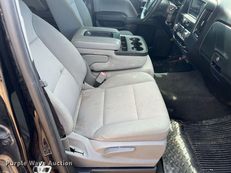 image for item EL2074 2018 Chevrolet Silverado 1500 Crew Cab pickup truck