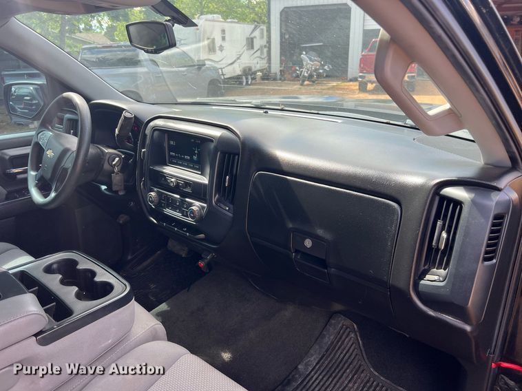 image for item EL2074 2018 Chevrolet Silverado 1500 Crew Cab pickup truck