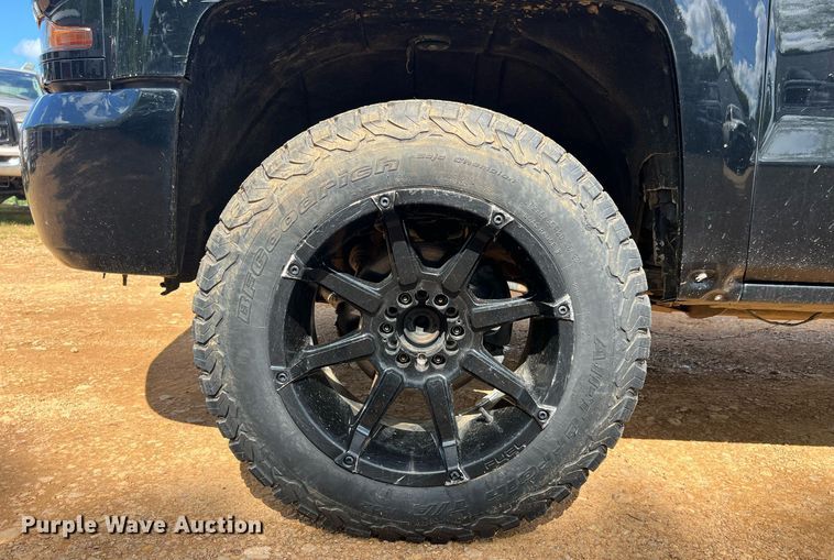 image for item EL2074 2018 Chevrolet Silverado 1500 Crew Cab pickup truck