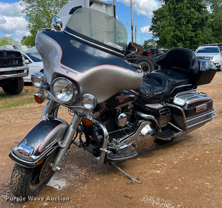 image for item EL2075 1993 Harley Davidson FLHTCU motorcycle