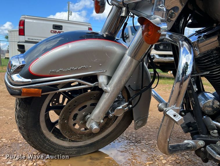 image for item EL2075 1993 Harley Davidson FLHTCU motorcycle