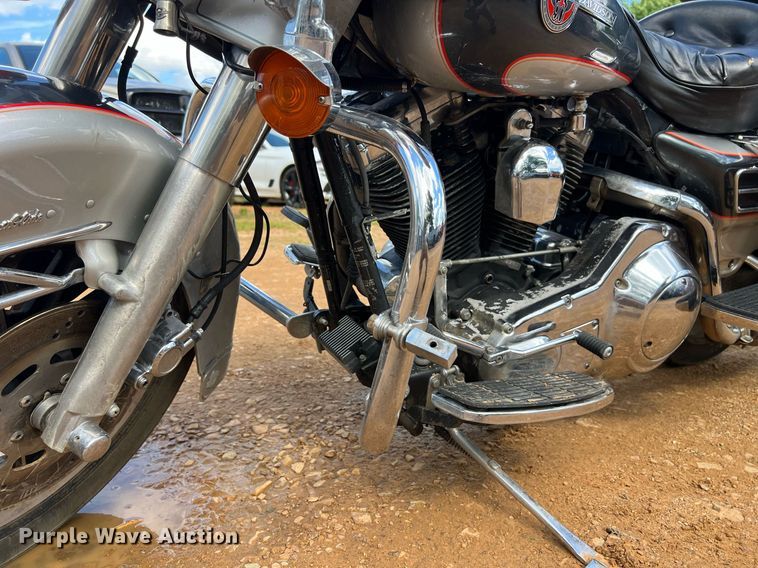 image for item EL2075 1993 Harley Davidson FLHTCU motorcycle