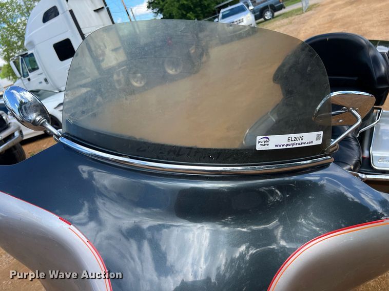 image for item EL2075 1993 Harley Davidson FLHTCU motorcycle